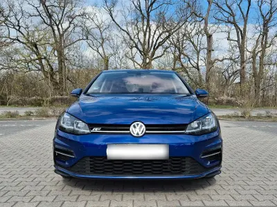 Gebraucht VW Golf VII Active 150 PS (110 kW) 2017 Blau Limousine