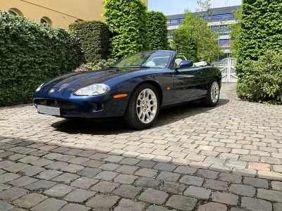 Gebraucht Jaguar XKR S 363 PS (266 kW) 2000 Blau Cabrio