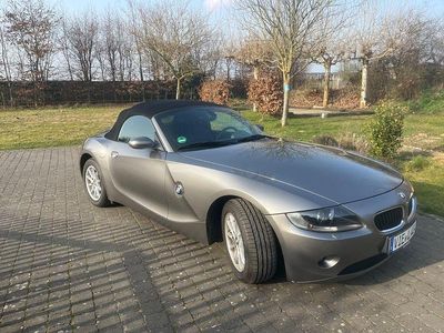 Gebraucht BMW Z4 Sport Line 170 PS (125 kW) 2005 Grau Cabrio