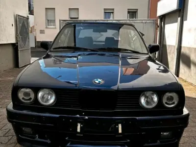 Gebraucht BMW 325 Cabriolet 170 PS (125 kW) 1992 Blau Cabrio
