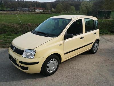 Second-hand Fiat Panda 55 CP (40 kW) 2009 Galben Hatchback