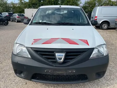 Gebraucht Dacia Logan Pick-Up 75 PS (55 kW) 2011 Weiß Pickup