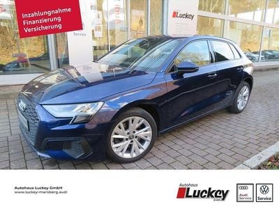 Gebraucht Audi A3 Ambiente 110 PS (80 kW) 2021 Blau Limousine