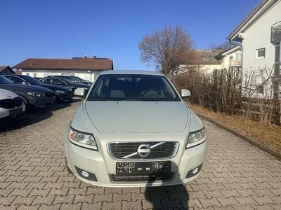 Gebraucht Volvo V50 Business Edition 177 PS (130 kW) 2011 Weiß Kombi