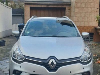 Second-hand Renault Clio GrandTour Bose Edition 90 CP (66 kW) 2019 Argintiu Break