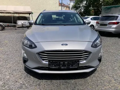 Gebraucht Ford Focus Cool & Connect 120 PS (88 kW) 2020 Silber Limousine