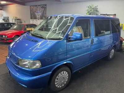 Gebraucht VW T4 102 PS (75 kW) 2000 Blau Van