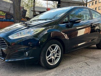 gebraucht Ford Fiesta 1,5 DIESEL NAVI KLIMA PARKSENSOREN