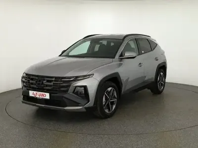 Neu Hyundai Tucson 150 PS (110 kW) 2025 Shimmeringsilvermet. SUV