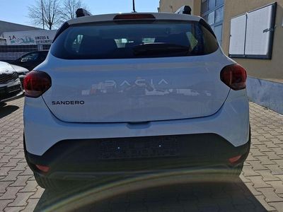 Nouă Dacia Sandero Extreme 122 CP (89 kW) 2026 Alb SUV