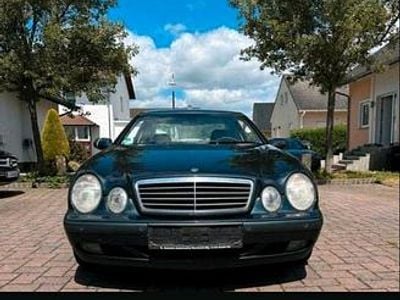 Gebraucht Mercedes CLK200 136 PS (100 kW) 1999 Schwarz Coupé