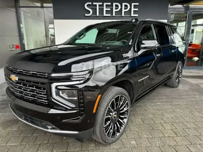 Neu Chevrolet Suburban 426 PS (313 kW) 2026 Black raven SUV