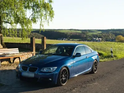 Używany BMW 330 M Sport 272 KM (200 kW) 2010 Niebieski Coupe