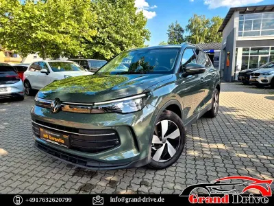 Gebraucht VW Tiguan IQ Drive 150 PS (110 kW) 2026 Grün SUV