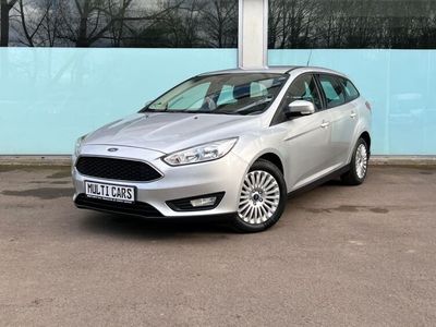Silber Gebraucht 2015 Ford Focus Limousine | 7.990 € (Guter Preis)
