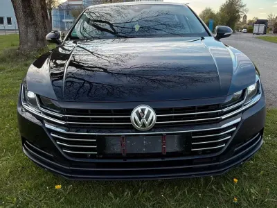 Gebraucht VW Arteon 150 PS (110 kW) 2018 Schwarz Kleinwagen