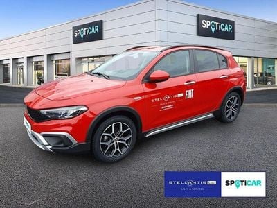 Gebraucht Fiat Tipo Red 131 PS (96 kW) 2023 Rot Kleinwagen