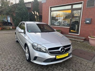 Gebraucht Mercedes A180 109 PS (80 kW) 2017 Silber Limousine