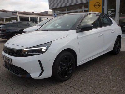 Weiß Gebraucht 2024 Opel Corsa Limousine | 18.690 € (Etwas zu teuer)