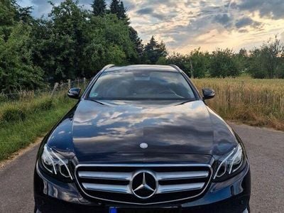 Mercedes E200
