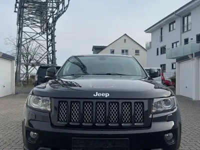 Käytetty Jeep Grand Cherokee Limited 241 HP (177 kW) 2013 Musta Katumaasturi