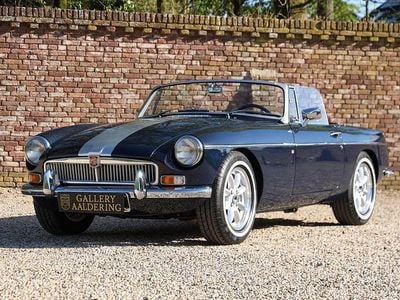 Second-hand MG B 95 CP (69 kW) 1966 Albastru Cabrio