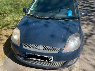Usado Ford Fiesta 75 HP (55 kW) 2008 Preto Citadino
