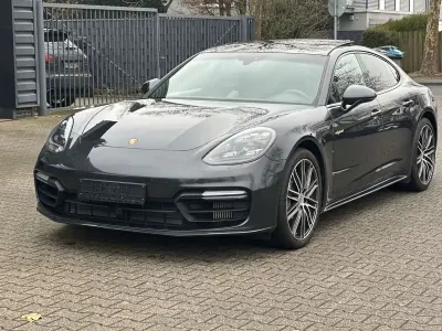 Occasion Porsche Panamera 4 Chrono 462 PK (339 kW) 2018 Grijs Sedan