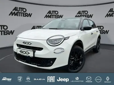 Neu Fiat 600 Street 101 PS (74 kW) 2026 Weiß SUV