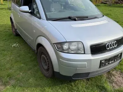 Gebraucht Audi A2 75 PS (55 kW) 2002 Silber Kleinwagen