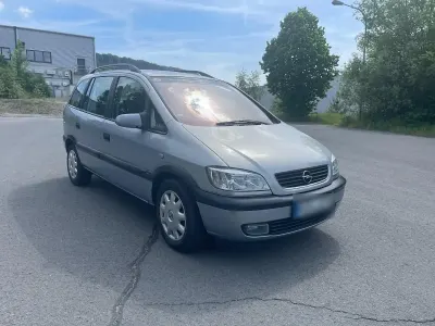 Gebraucht Opel Zafira 191 PS (140 kW) 2002 Silber Van / Kleinbus