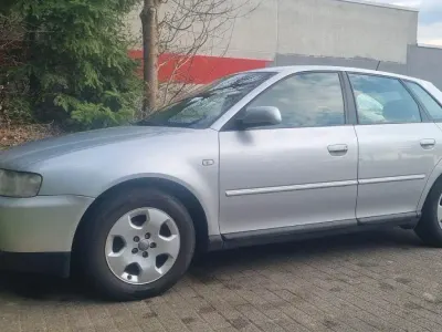 Gebraucht Audi A3 Ambiente 102 PS (75 kW) 2002 Kleinwagen