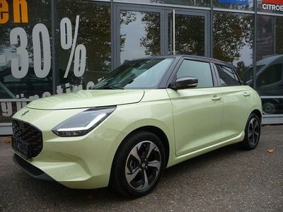 Gebraucht Suzuki Swift Comfort 83 PS (61 kW) 2025 Grün Kleinwagen