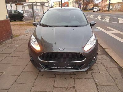 Magneticgrau (metallic) Gebraucht 2016 Ford Fiesta Celebration Kleinwagen | 6.999 € (Guter Preis)
