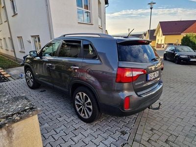 Grau Gebraucht 2014 Kia Sorento Platinum Edition SUV | 12.999 € (Fairer Preis)