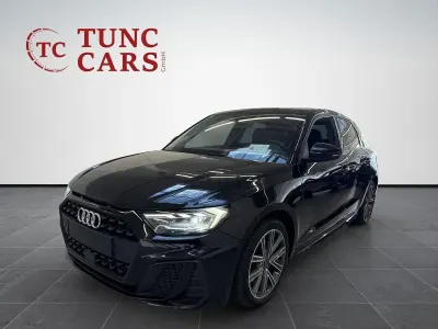 Gebraucht Audi A1 S-Line 150 PS (110 kW) 2023 Mythosschwarz metallic SUV