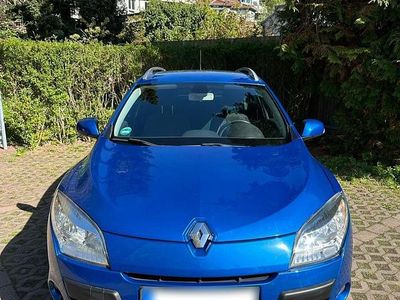 Second-hand Renault Mégane GrandTour 131 CP (96 kW) 2011 Albastru Break