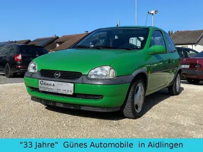 Brugt Opel Corsa 54 HK (39 kW) 1998 Grøn Hatchback