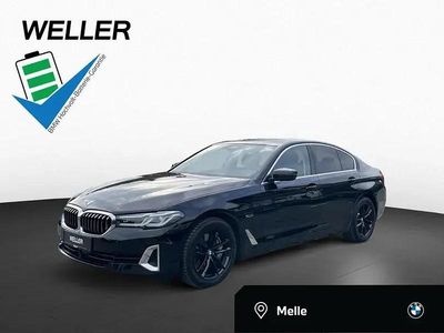 Begagnad BMW 545e Luxury Line 394 HK (289 kW) 2022 Svart Sedan