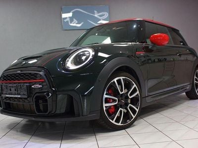 Gebraucht Mini John Cooper Works 231 PS (169 kW) 2023 Rebel green uni Kleinwagen