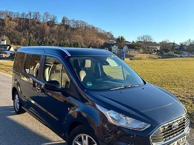 Gebraucht Ford Tourneo Titanium 120 PS (88 kW) 2019 Blau Van / Kleinbus