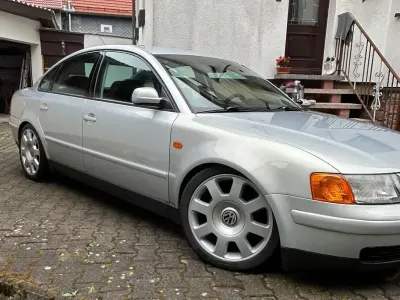 Usata VW Passat Comfortline 193 CV (141 kW) 1997 Argento Berlina