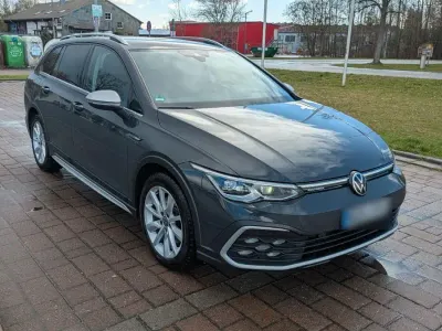 Gebraucht VW Golf Alltrack 200 PS (147 kW) 2022 Grau Kombi
