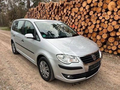 Second-hand VW Touran Trendline 109 CP (80 kW) 2008 Argintiu Monovolum