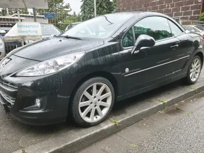 Gebraucht Peugeot 207 CC Roland Garros 120 PS (88 kW) 2010 Schwarz Cabrio