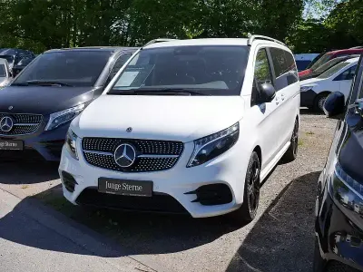 Używany Mercedes V220 AMG 163 KM (119 kW) 2023 Biały Minivan