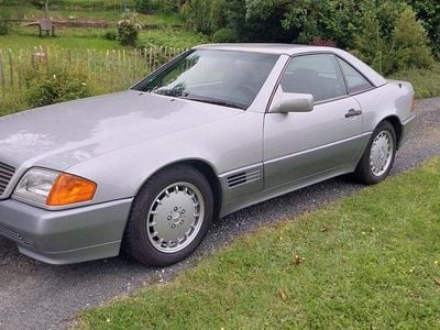 Silber Gebraucht 1991 Mercedes SL300 Cabrio | 12.900 €