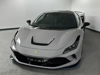 Usata Ferrari F8 721 CV (530 kW) 2022 Grigio