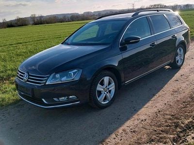 Gebraucht VW Passat R-line BlueMotion 140 PS (102 kW) 2013 Grau Kombi