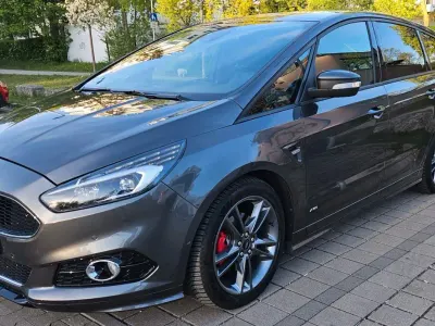 Gebraucht Ford S-MAX ST-Line 190 PS (139 kW) 2018 Grau Van / Kleinbus